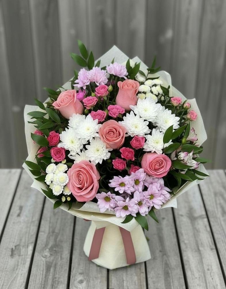 Букет цветов из: Альстромерии, Гвоздики, Розы и Хризантемы в Раздолинск