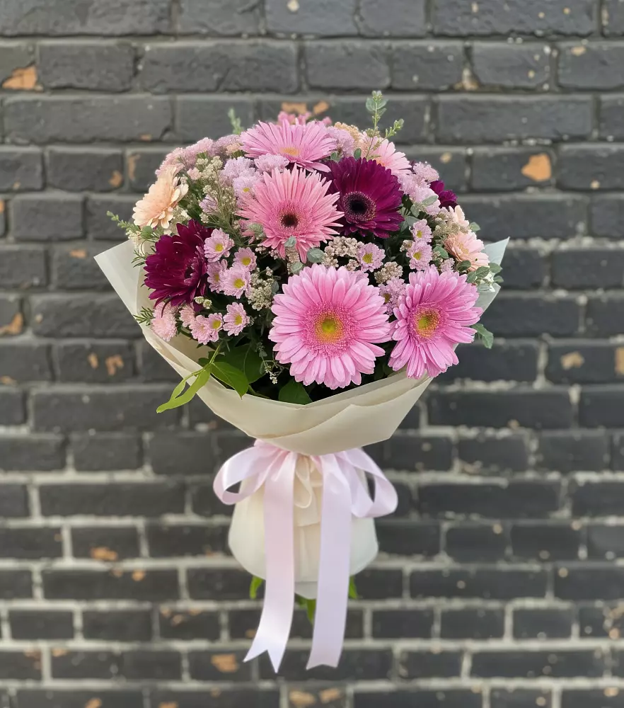 Букет цветов из: Герберы и Хризантемы в Раздолинск
