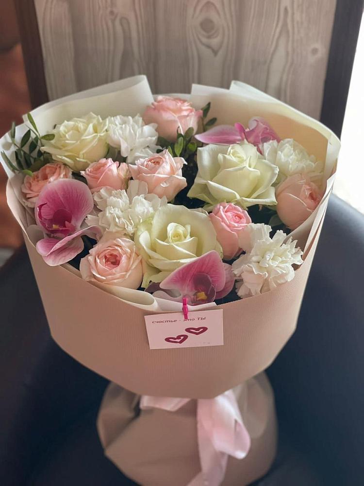 Букет цветов из: Орхидеи, Розы и Гвоздики в Раздолинск