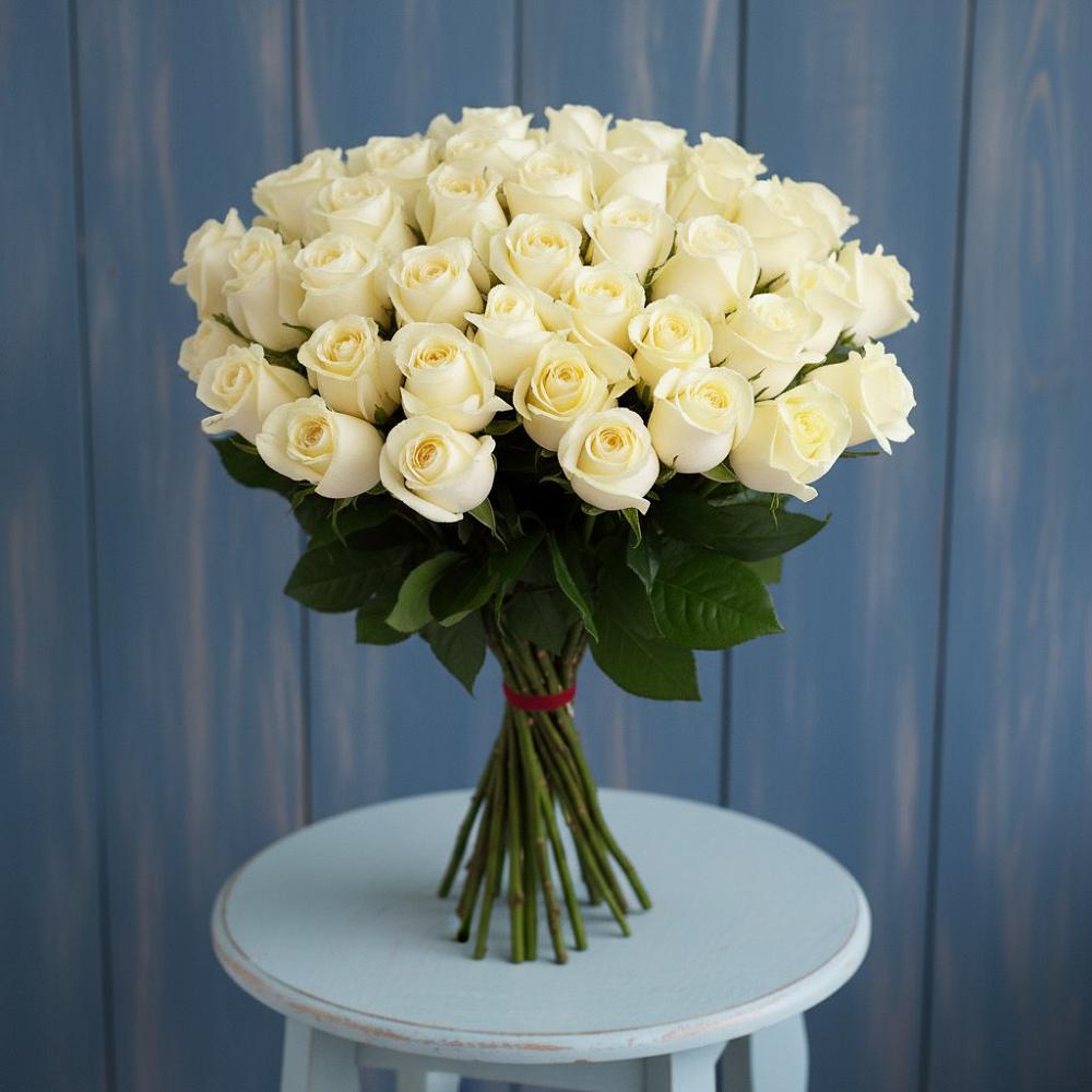 Букет 51 Белая роза Эдлесс Лав в Раздолинск