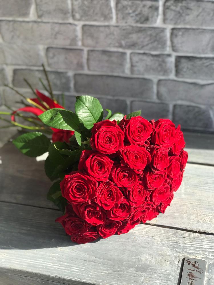 Букет Красные розы Фридом в Раздолинск