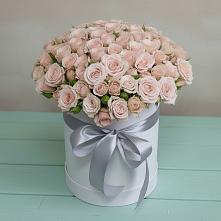 Цветочная композиция из Розы в шляпной коробке в Раздолинск