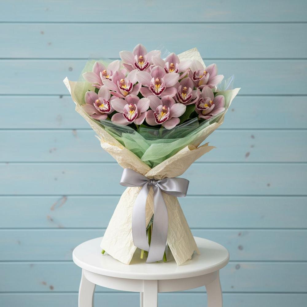 Букет цветов из: Орхидеи и Розы в Раздолинск