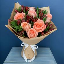 Букет цветов из:  Розы и Альстромерии в Раздолинск