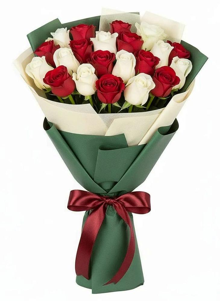 Букет Микс из красных и белых роз в Раздолинск
