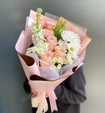 Букет цветов из:  Хризантемы и Розы в Раздолинск