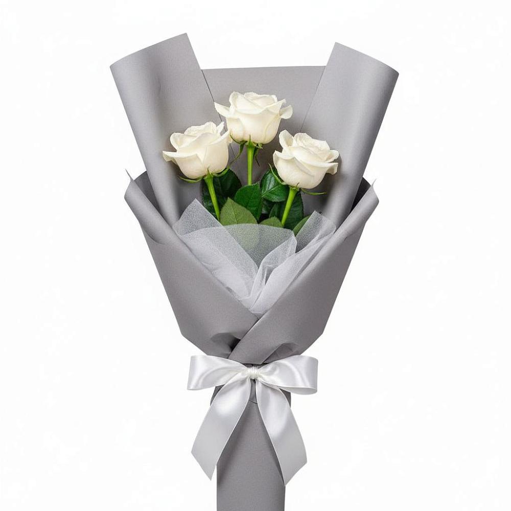 Букет 3 белые розы в Раздолинск