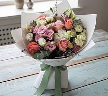 Букет цветов из:  Розы, Лизиантусы и Гвоздики в Раздолинск