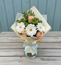 Букет цветов из:  Герберы, Розы и Хризантемы в Раздолинск