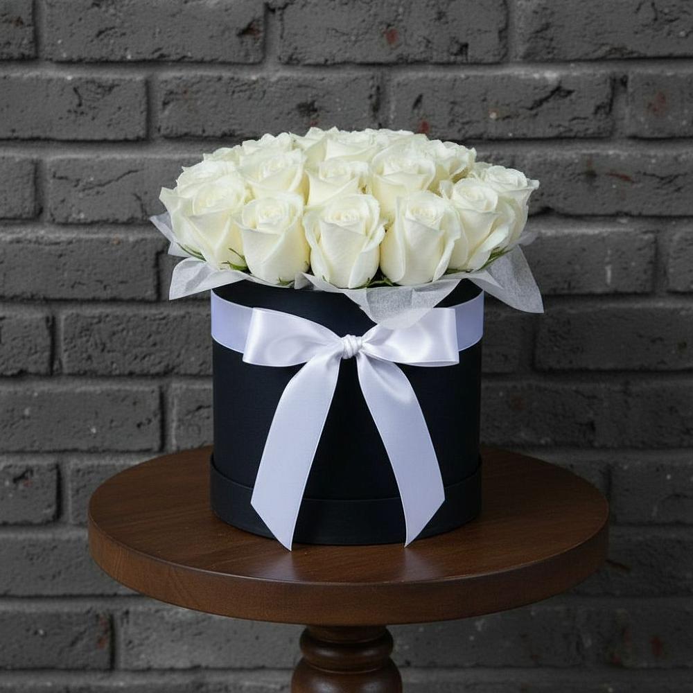 Цветочная композиция из Розы в шляпной коробке в Раздолинск